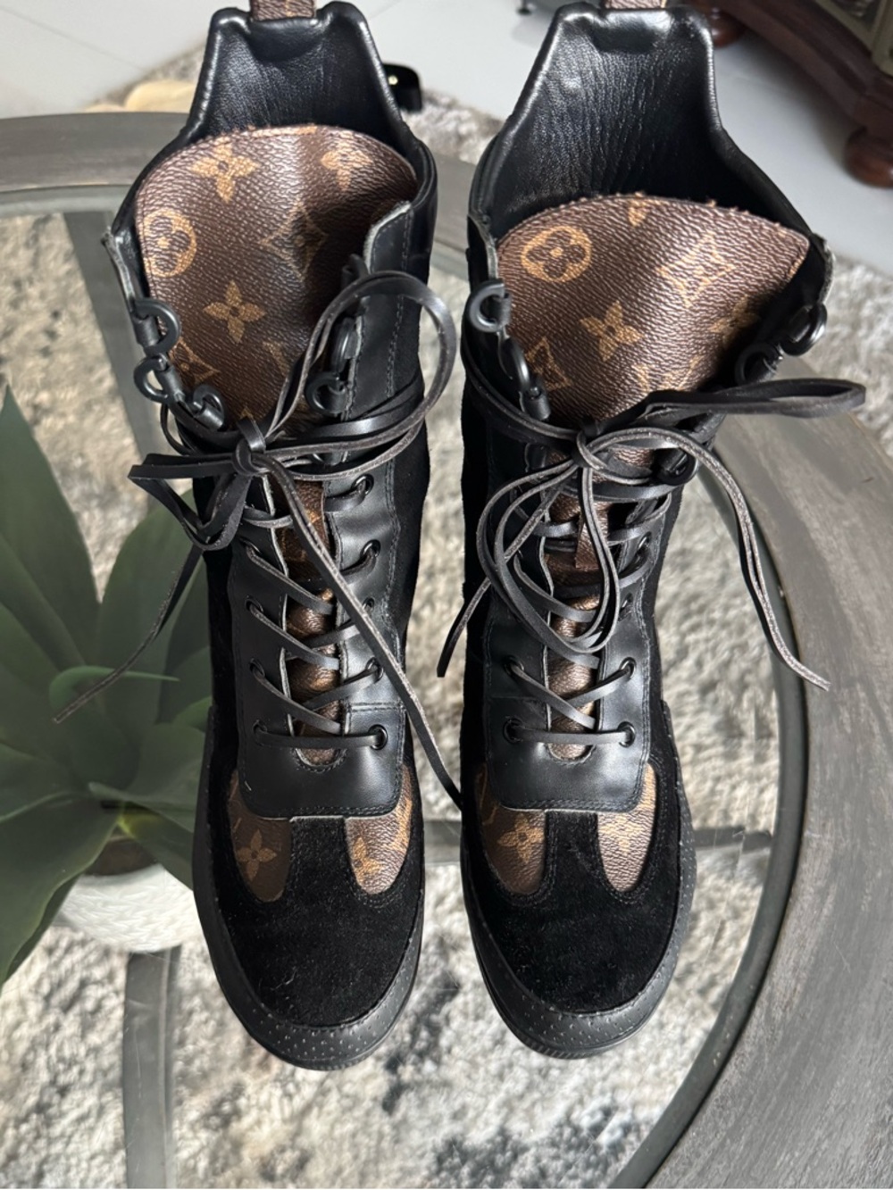 Louis Vuitton combat calfskin and suede boots, black with brown size EU 40 - Picture 9 of 11